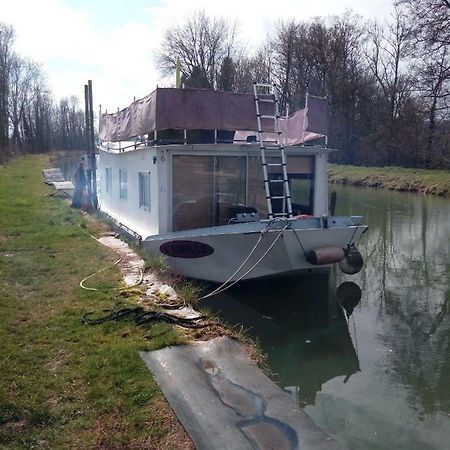 Bateau Houseboat Camille Otel Donchery Dış mekan fotoğraf