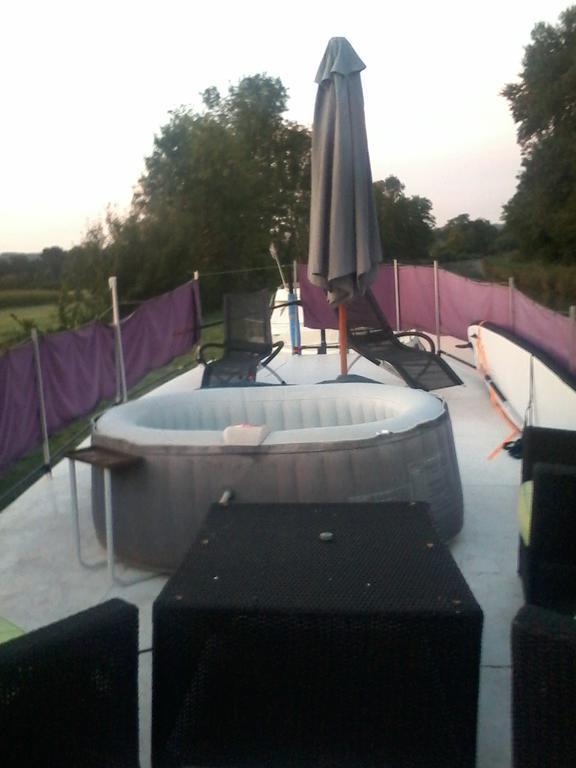 Bateau Houseboat Camille Otel Donchery Dış mekan fotoğraf